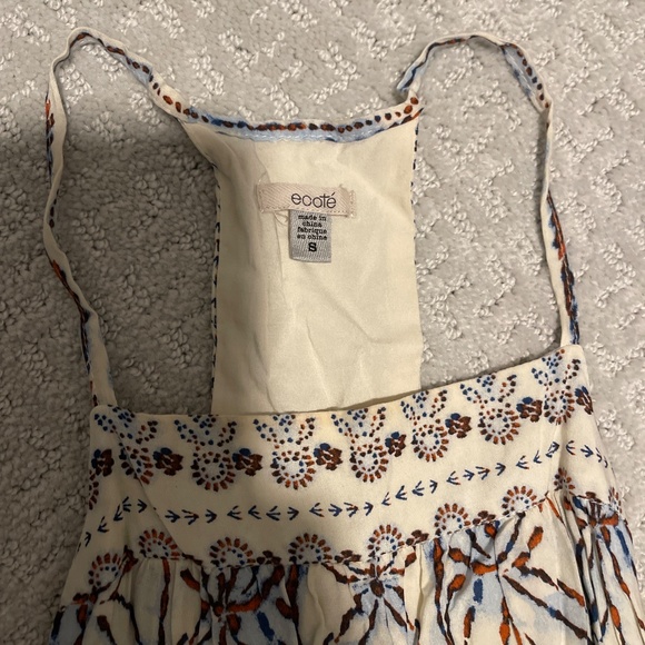 Dress - Picture 2 of 4